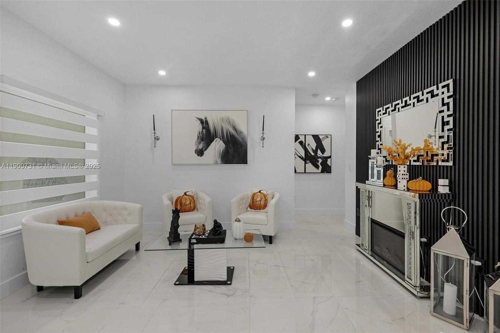 Small Image of 19302 SOUTH WEST 132ND PATH, Miami Number 42