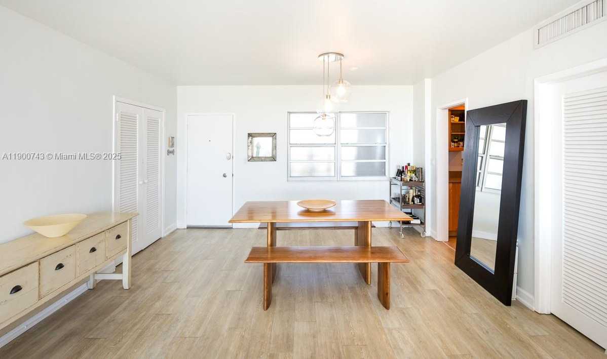 Small Image of 9101 EAST BAY HARBOR DR #701, Bay Harbor Islands Number 5