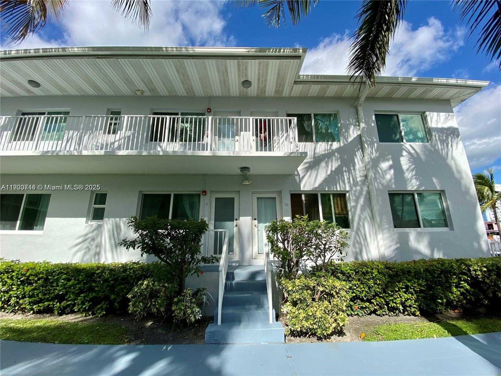 Small Image of 7207 BAY DR #19, Miami Beach Number 13
