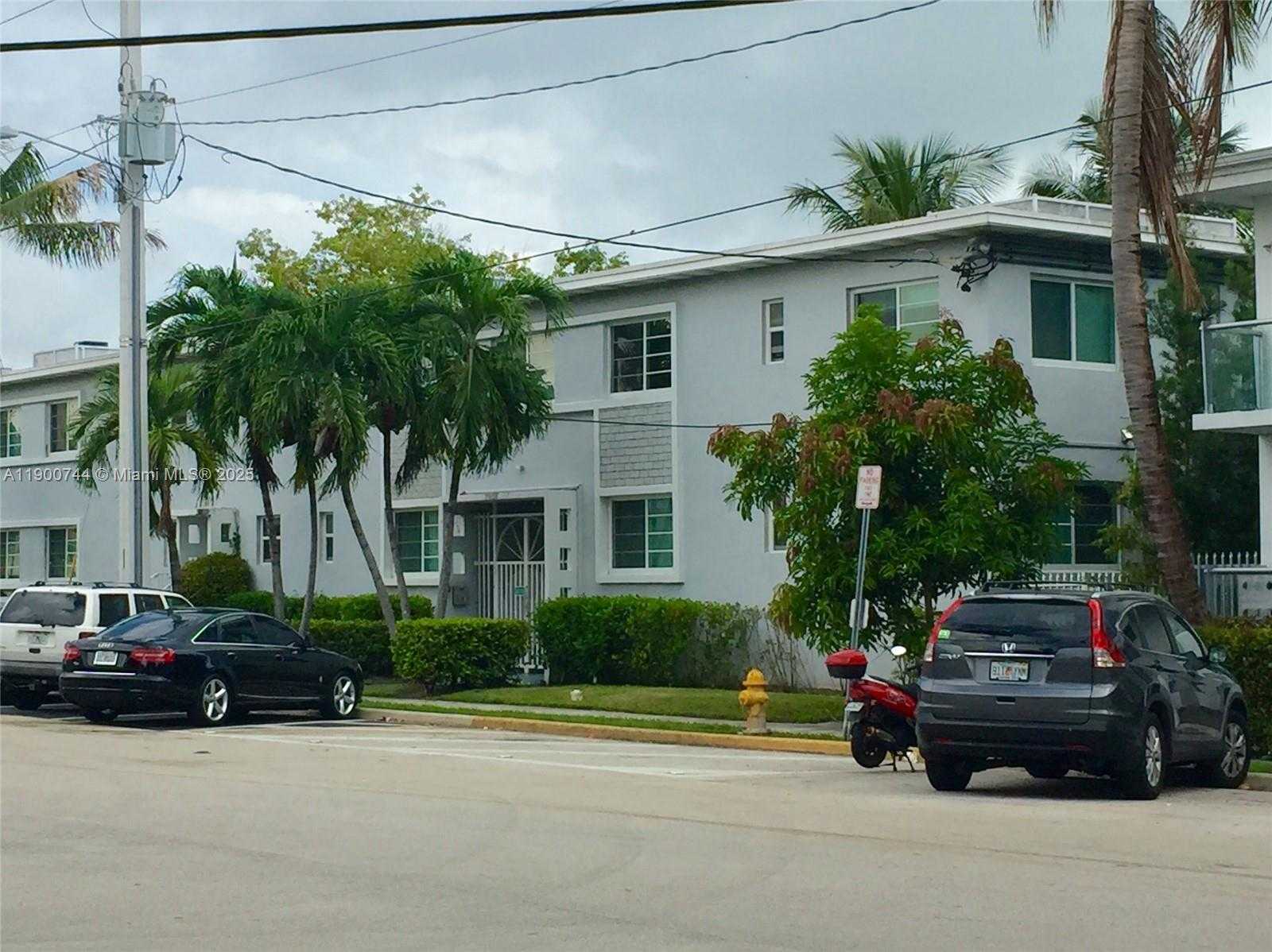 Small Image of 7207 BAY DR #19, Miami Beach Number 20