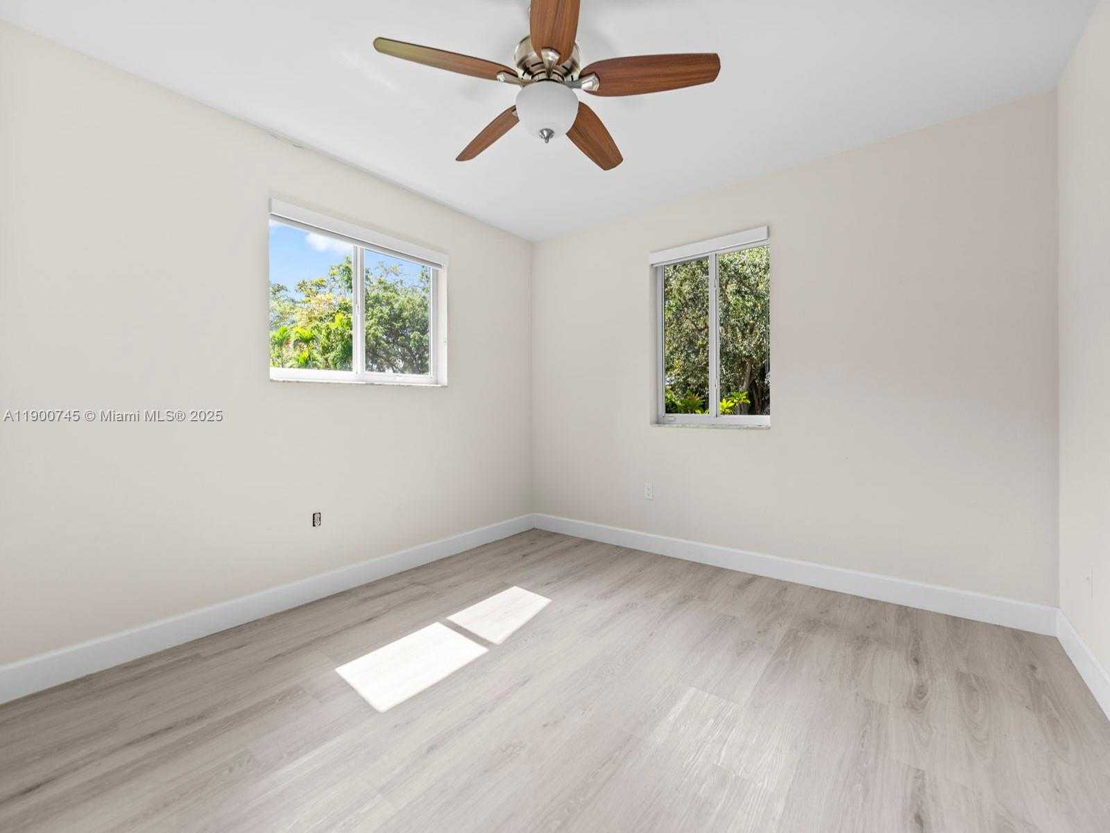 Small Image of 17223 SOUTH WEST 87TH AVE, Palmetto Bay Number 24
