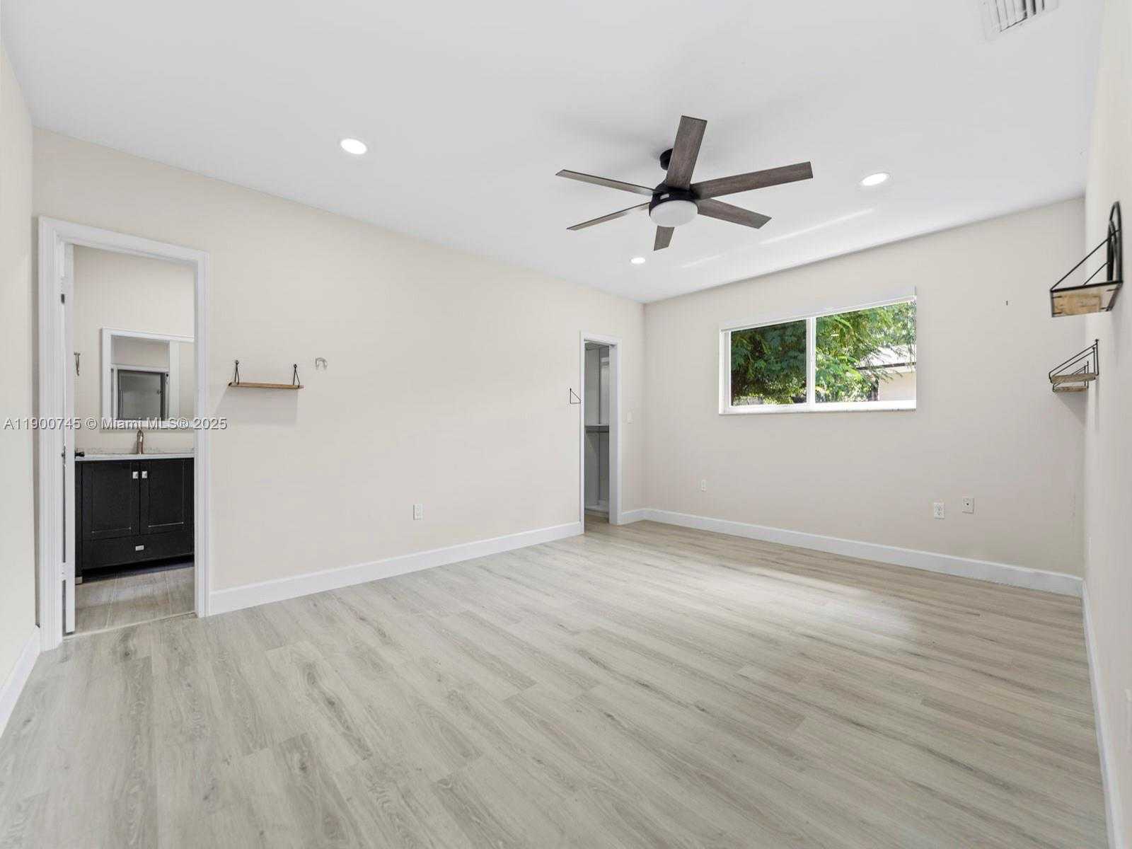 Small Image of 17223 SOUTH WEST 87TH AVE, Palmetto Bay Number 27