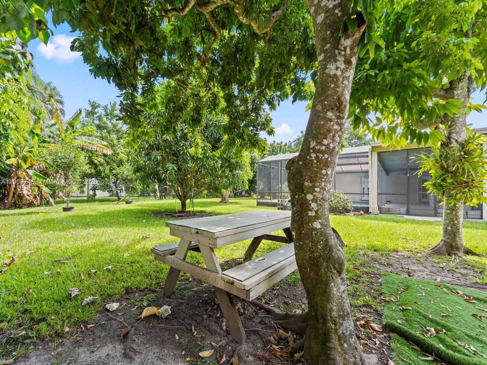 Small Image of 17223 SOUTH WEST 87TH AVE, Palmetto Bay Number 38