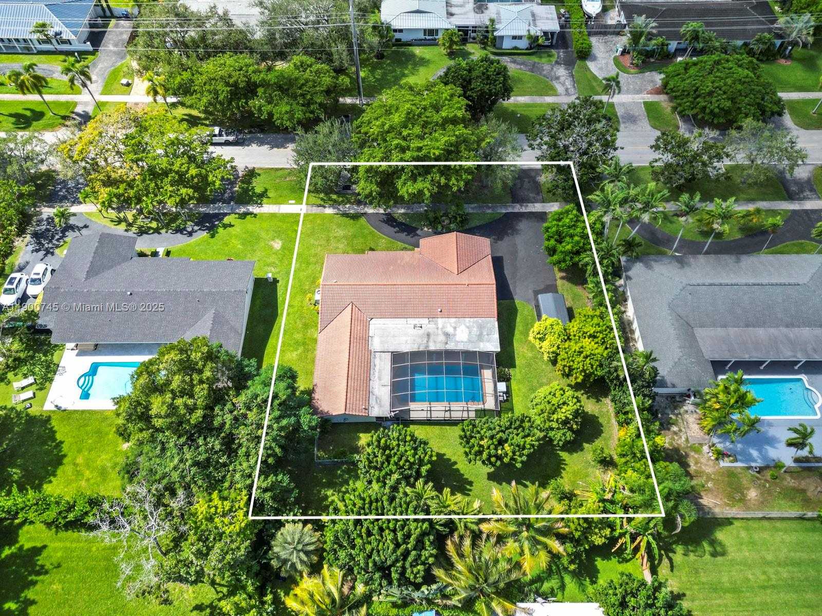 Small Image of 17223 SOUTH WEST 87TH AVE, Palmetto Bay Number 46