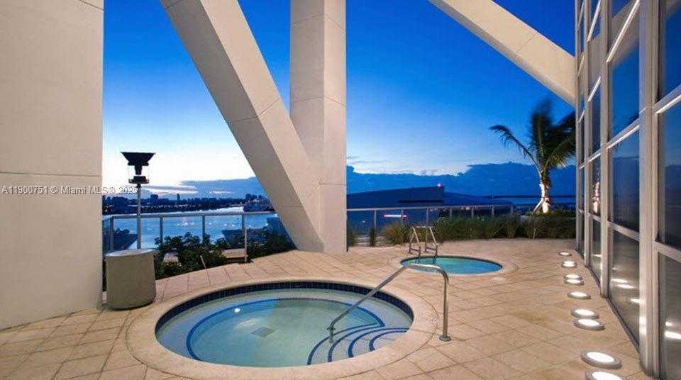 Small Image of 888 BISCAYNE BLVD #3603, Miami Number 11