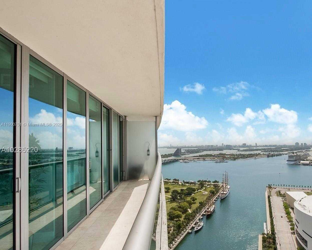 Small Image of 888 BISCAYNE BLVD #3603, Miami Number 14