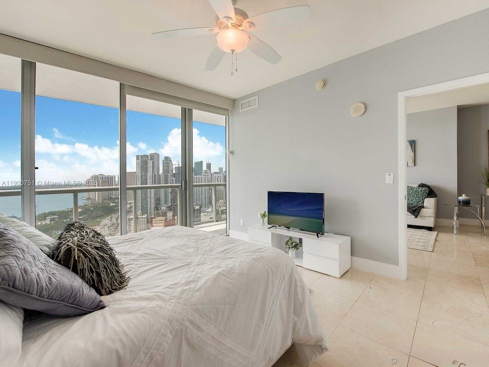 Small Image of 888 BISCAYNE BLVD #3603, Miami Number 9