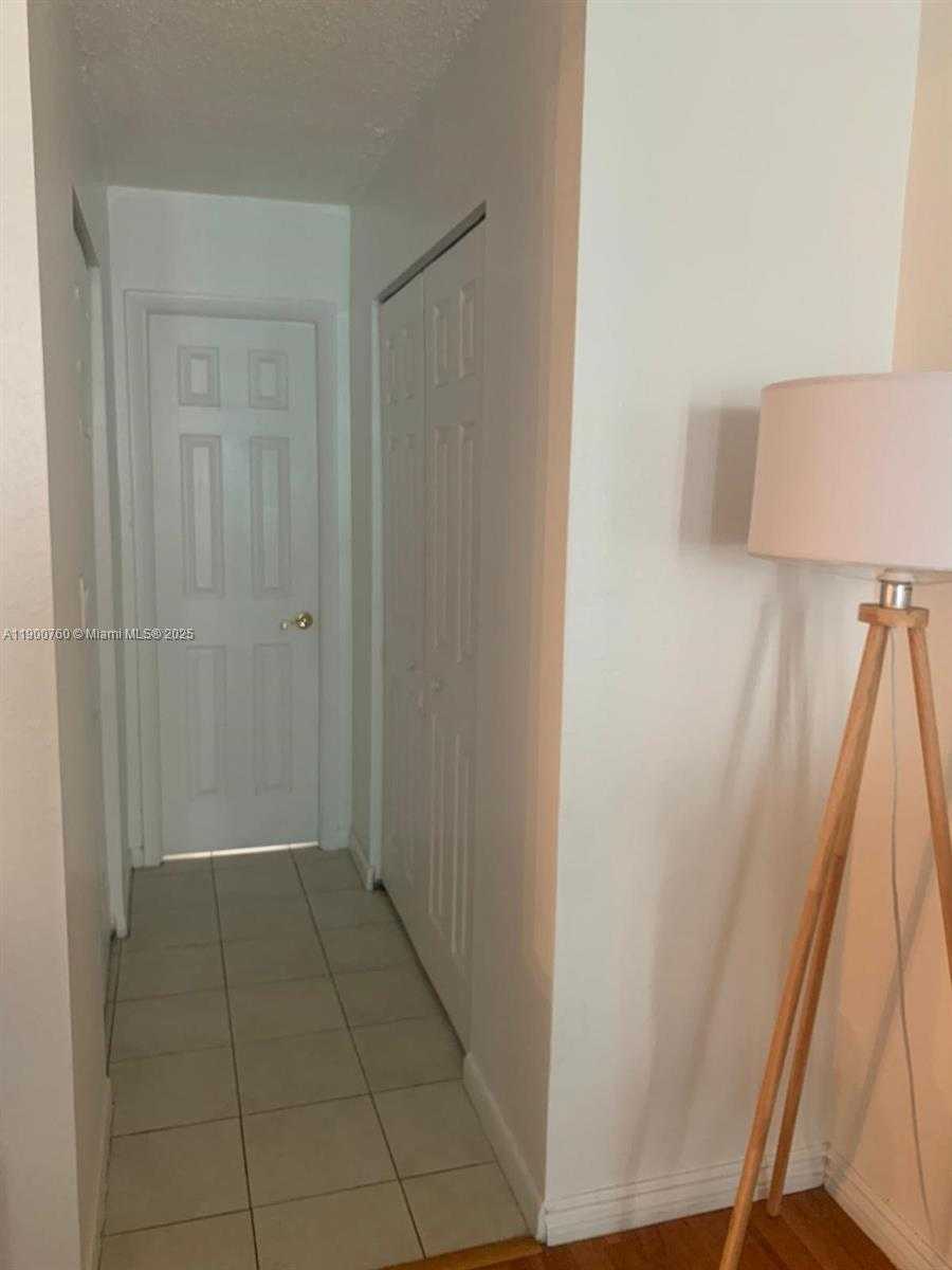 Small Image of 2903 NORTH MIAMI BEACH BLVD #1008, North Miami Beach Number 21
