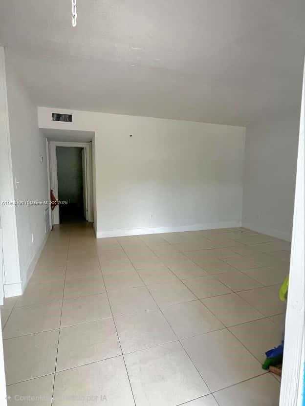 Small Image of 1698 NORTH EAST 147TH #left, North Miami Number 5