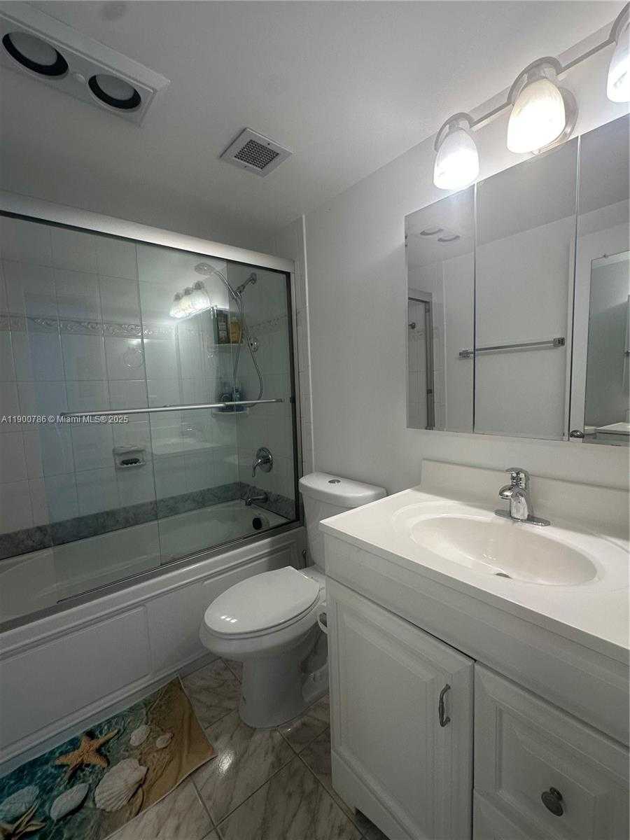Small Image of 1965 SOUTH OCEAN DR #8B, Hallandale Beach Number 15