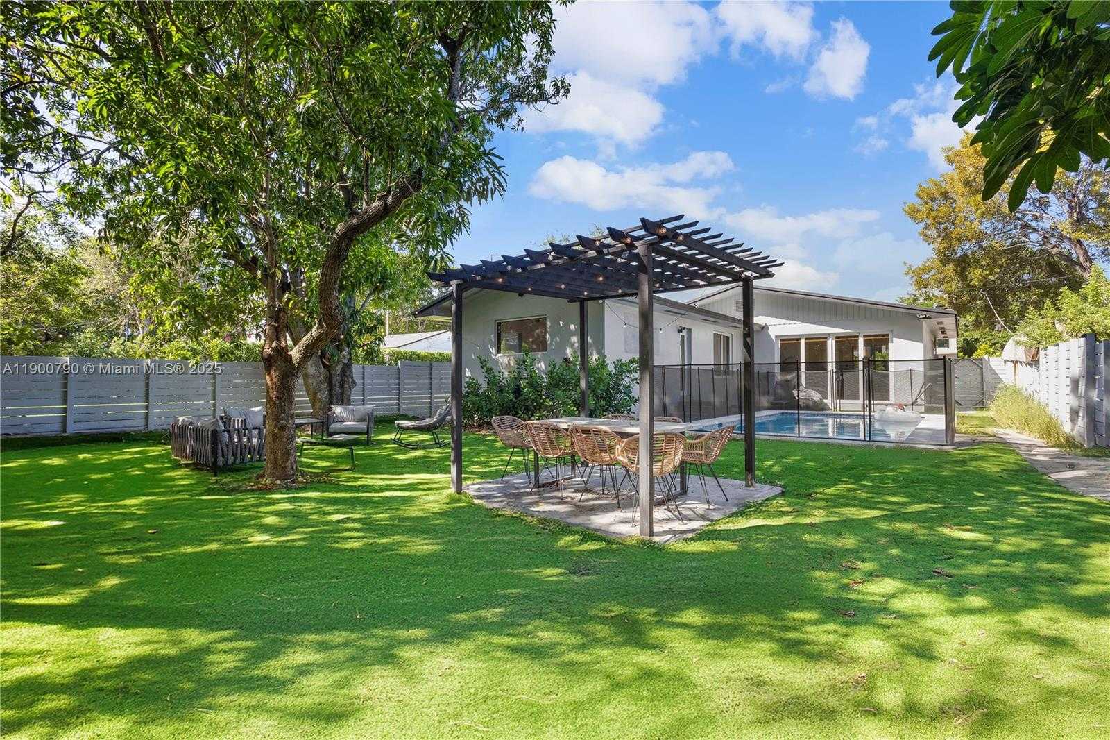 Small Image of 270 NORTH WEST 50TH ST, Miami Number 2