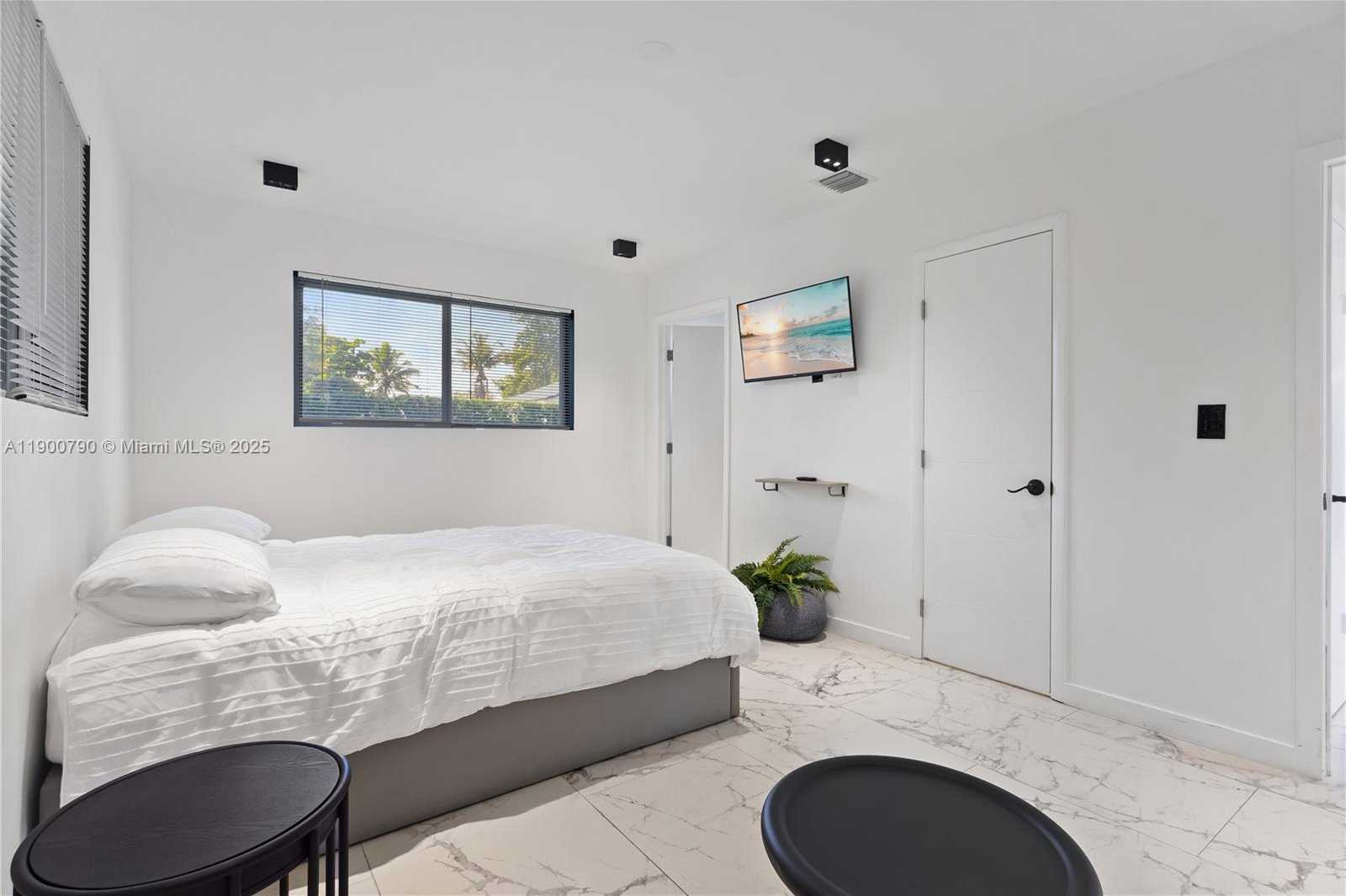 Small Image of 270 NORTH WEST 50TH ST, Miami Number 20