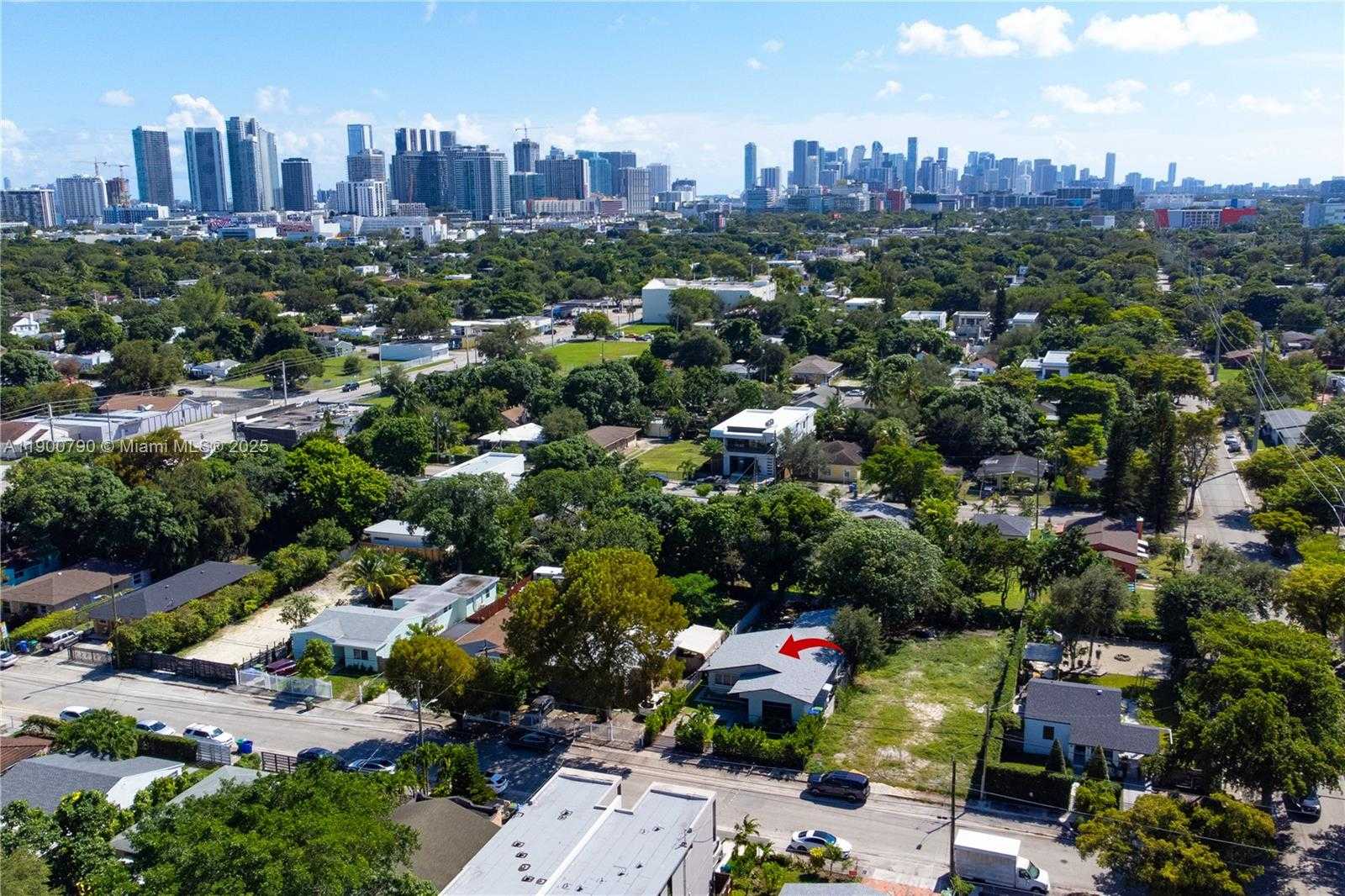 Small Image of 270 NORTH WEST 50TH ST, Miami Number 30