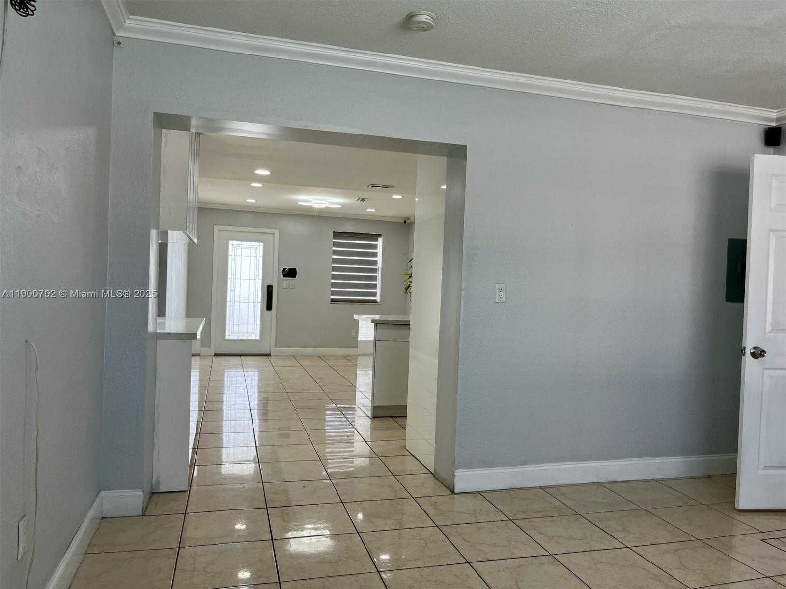Small Image of 4010 SOUTH WEST 112TH AVE, Miami Number 5