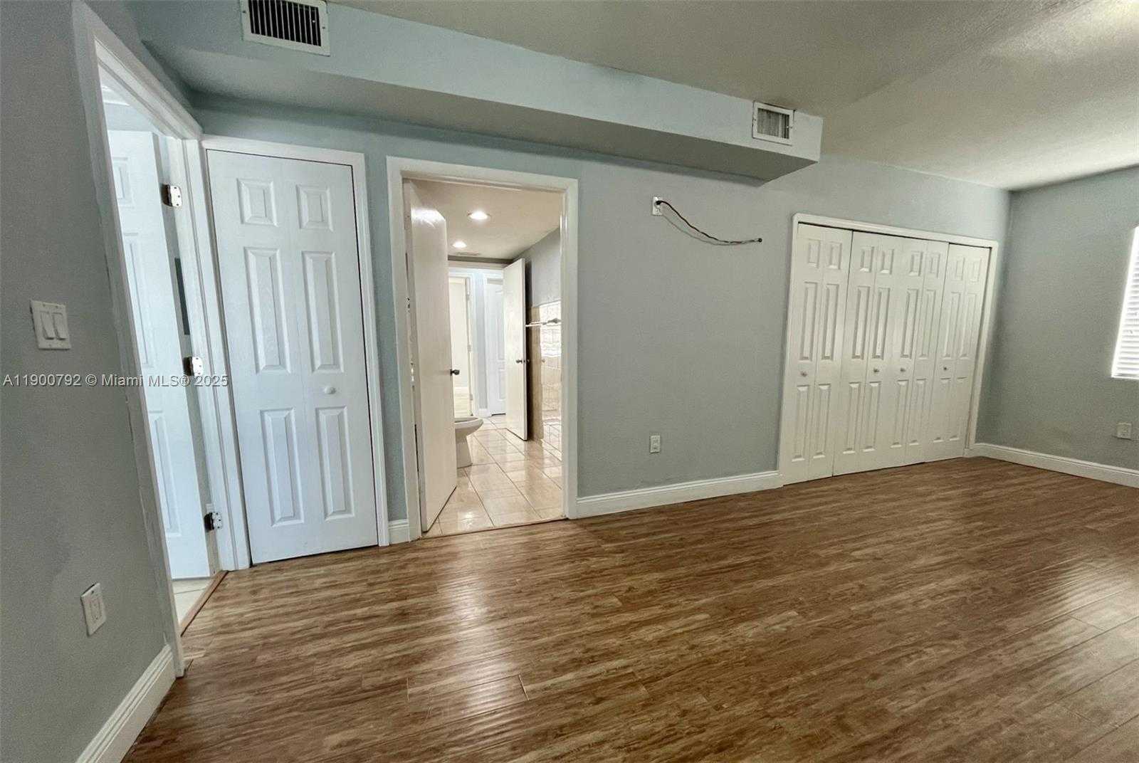 Small Image of 4010 SOUTH WEST 112TH AVE, Miami Number 9