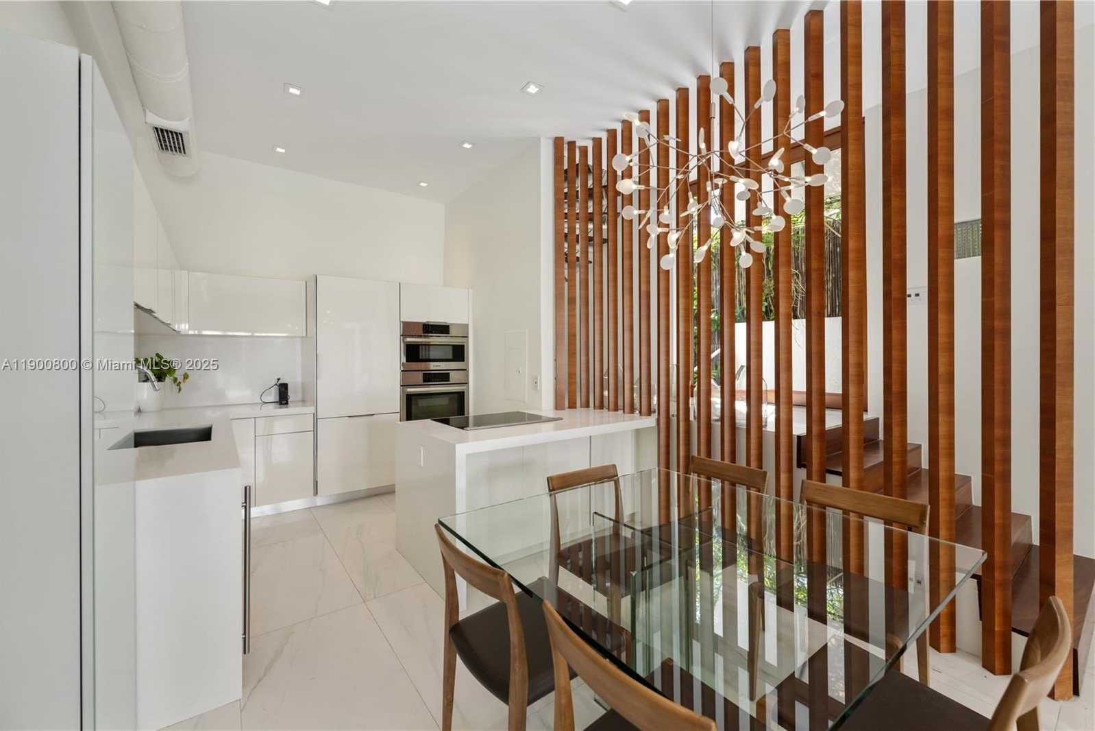 Small Image of 2205 OVERBROOK ST, Miami Number 13