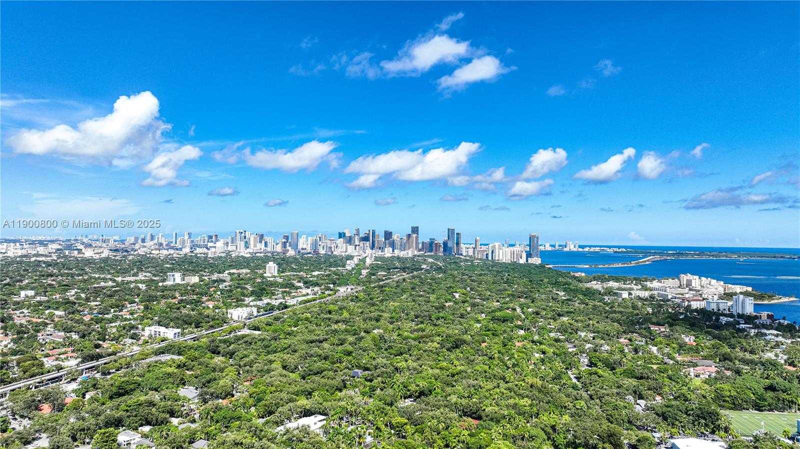Small Image of 2205 OVERBROOK ST, Miami Number 2