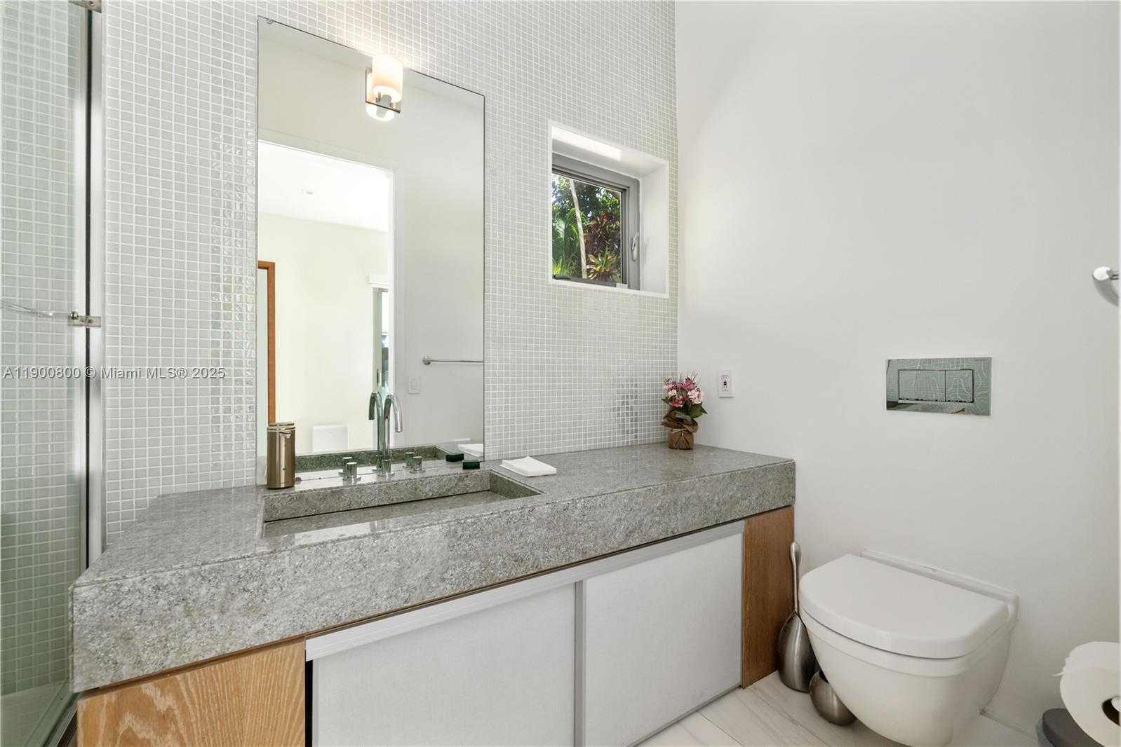 Small Image of 2205 OVERBROOK ST, Miami Number 22