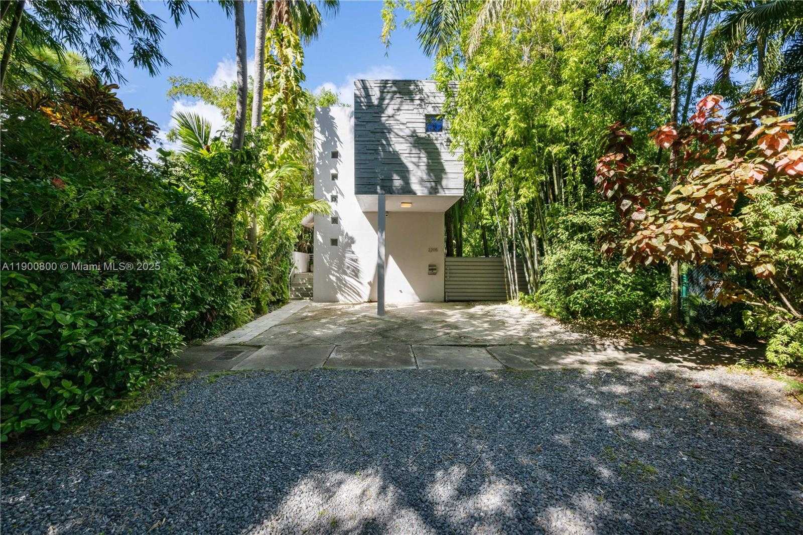 Small Image of 2205 OVERBROOK ST, Miami Number 38