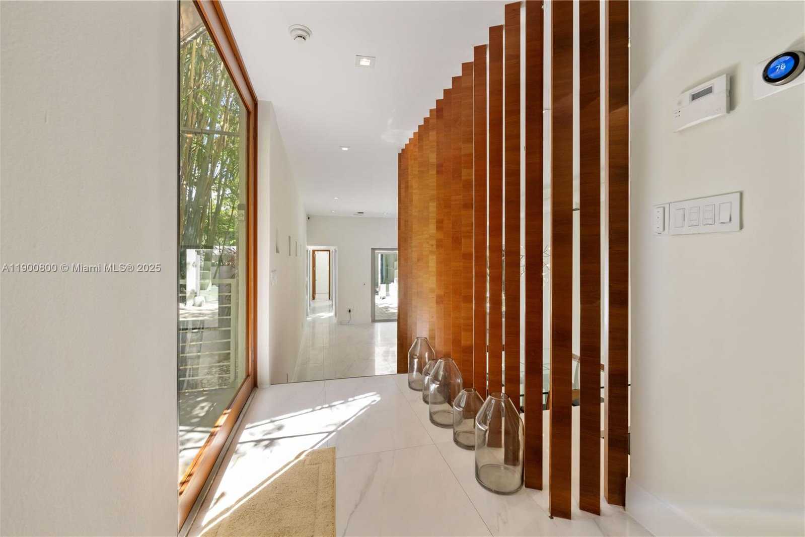 Small Image of 2205 OVERBROOK ST, Miami Number 7