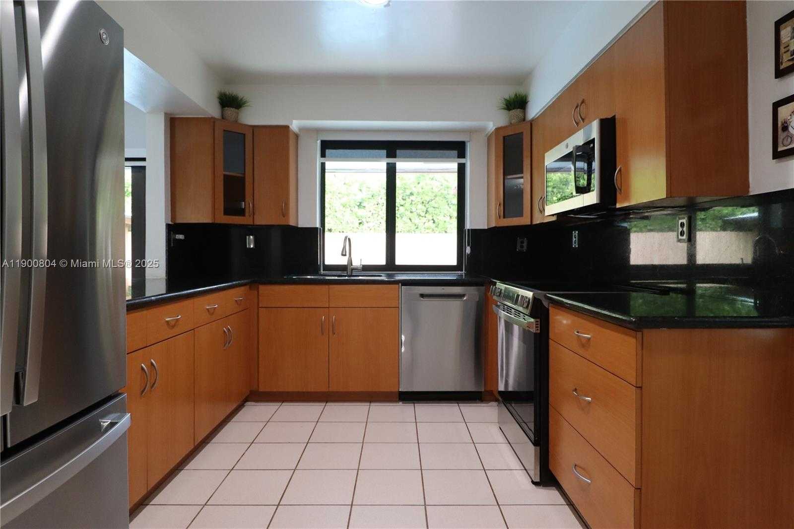 Small Image of 10615 SOUTH WEST 129TH CT, Miami Number 10