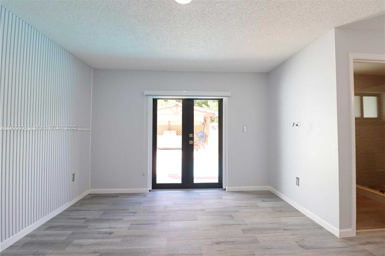 Small Image of 10615 SOUTH WEST 129TH CT, Miami Number 18