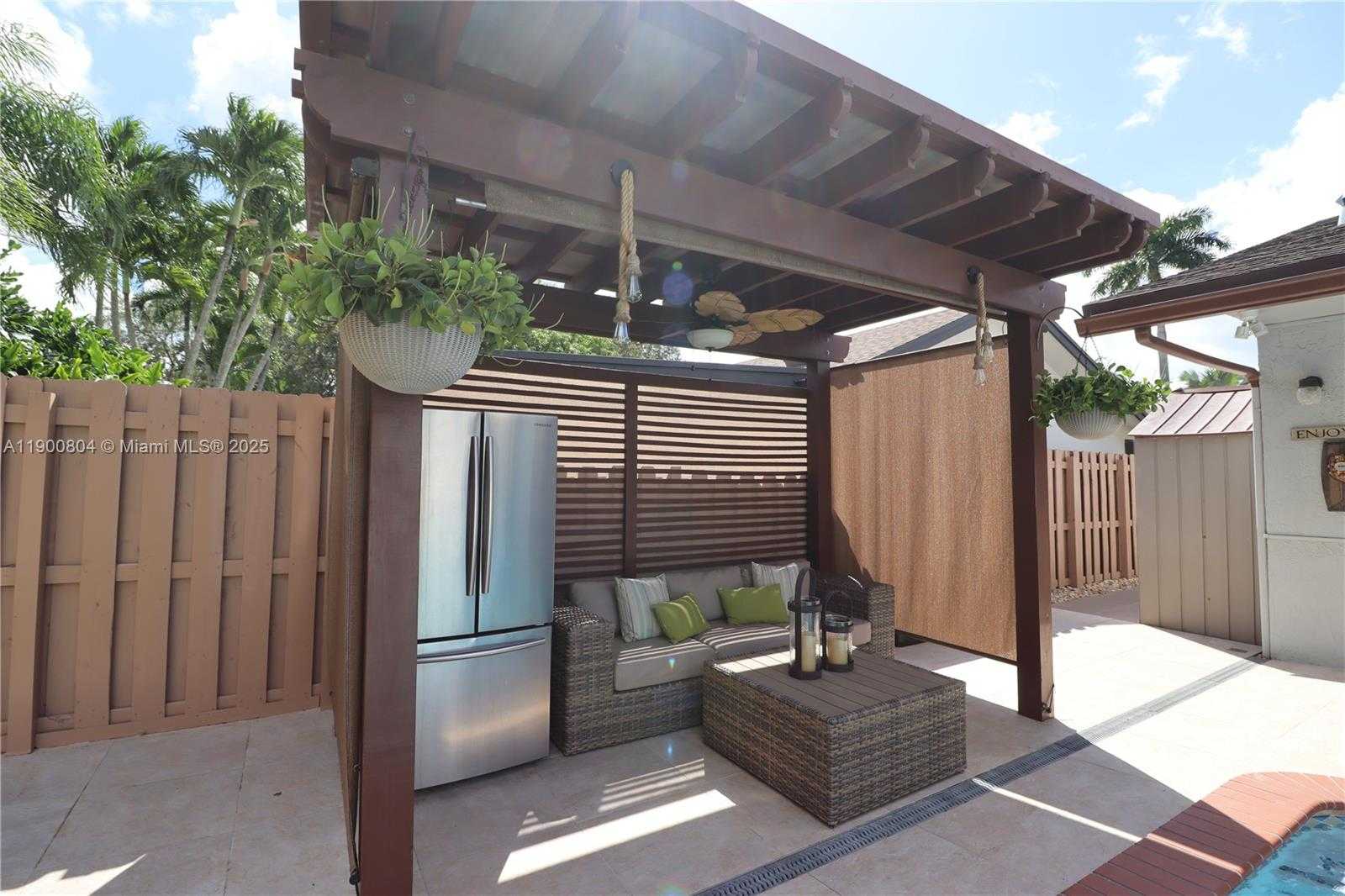 Small Image of 10615 SOUTH WEST 129TH CT, Miami Number 28