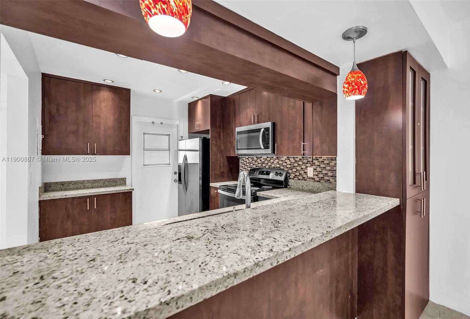 Small Image of 5790 STIRLING RD #304, Hollywood Number 5