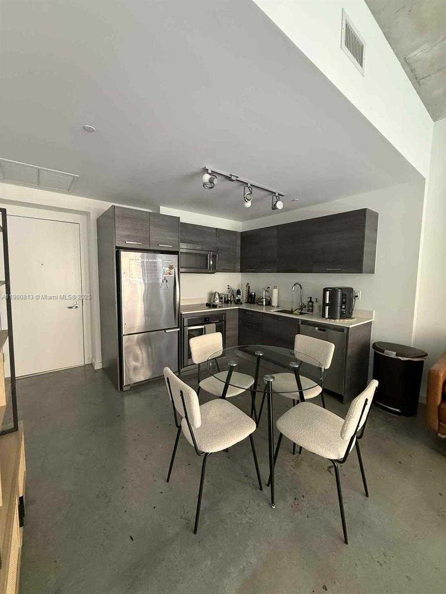 Imagen de Pequeño Objeto