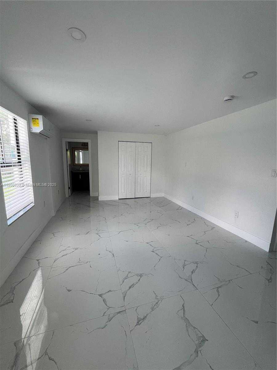 Small Image of 11755 SOUTH WEST 37TH ST, Miami Number 11