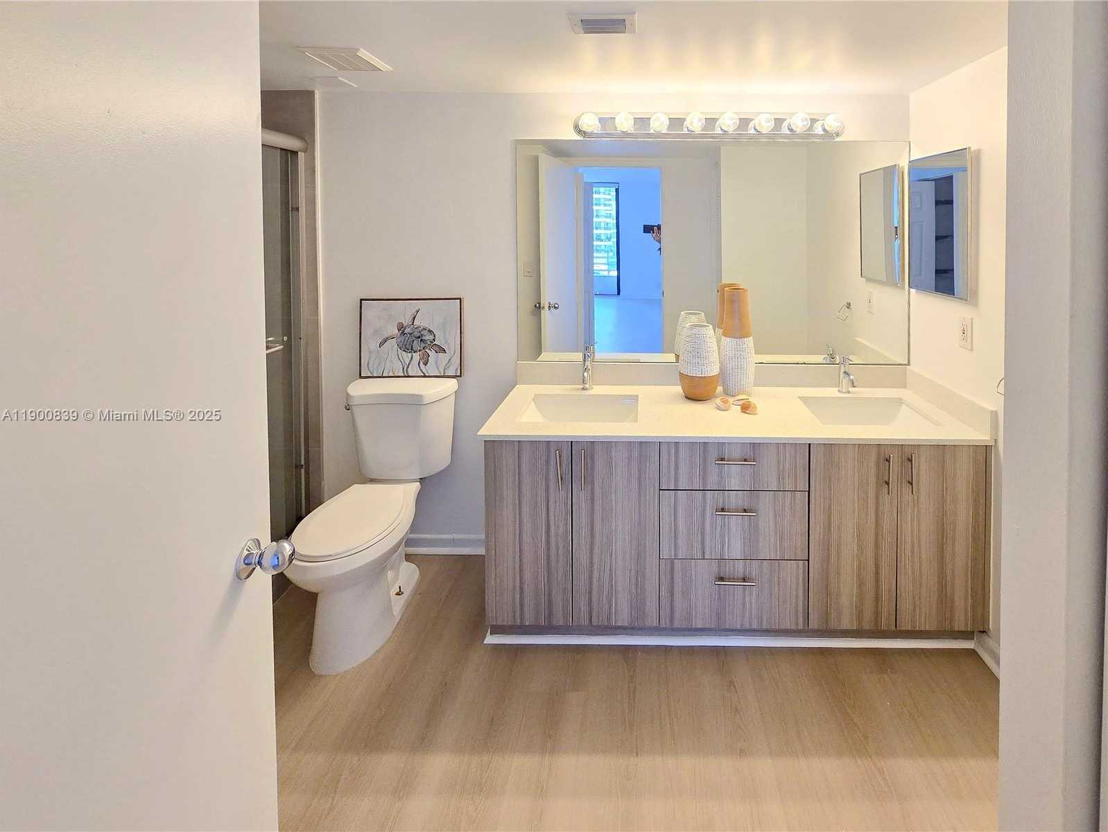 Small Image of 3300 NORTH EAST 192ND ST #709, Aventura Number 3