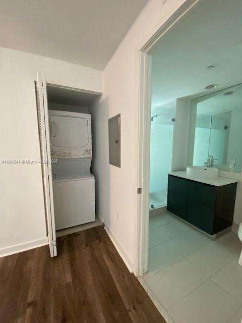 Small Image of 31 SOUTH EAST 6TH ST #2404, Miami Number 23