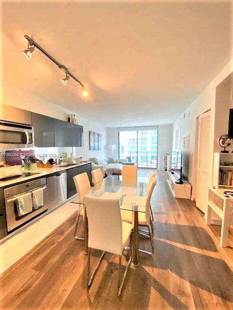 Small Image of 31 SOUTH EAST 6TH ST #2404, Miami Number 30