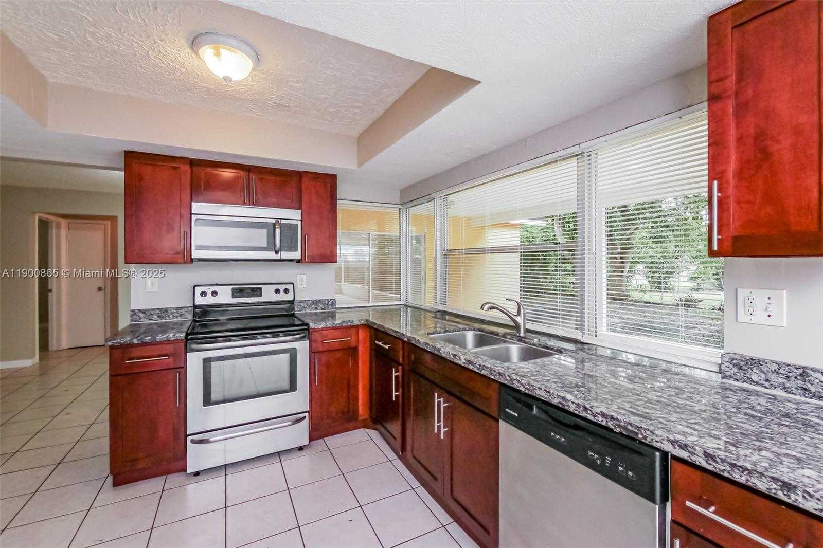Small Image of 2440 NORTH WEST 68TH AVE, Sunrise Number 7