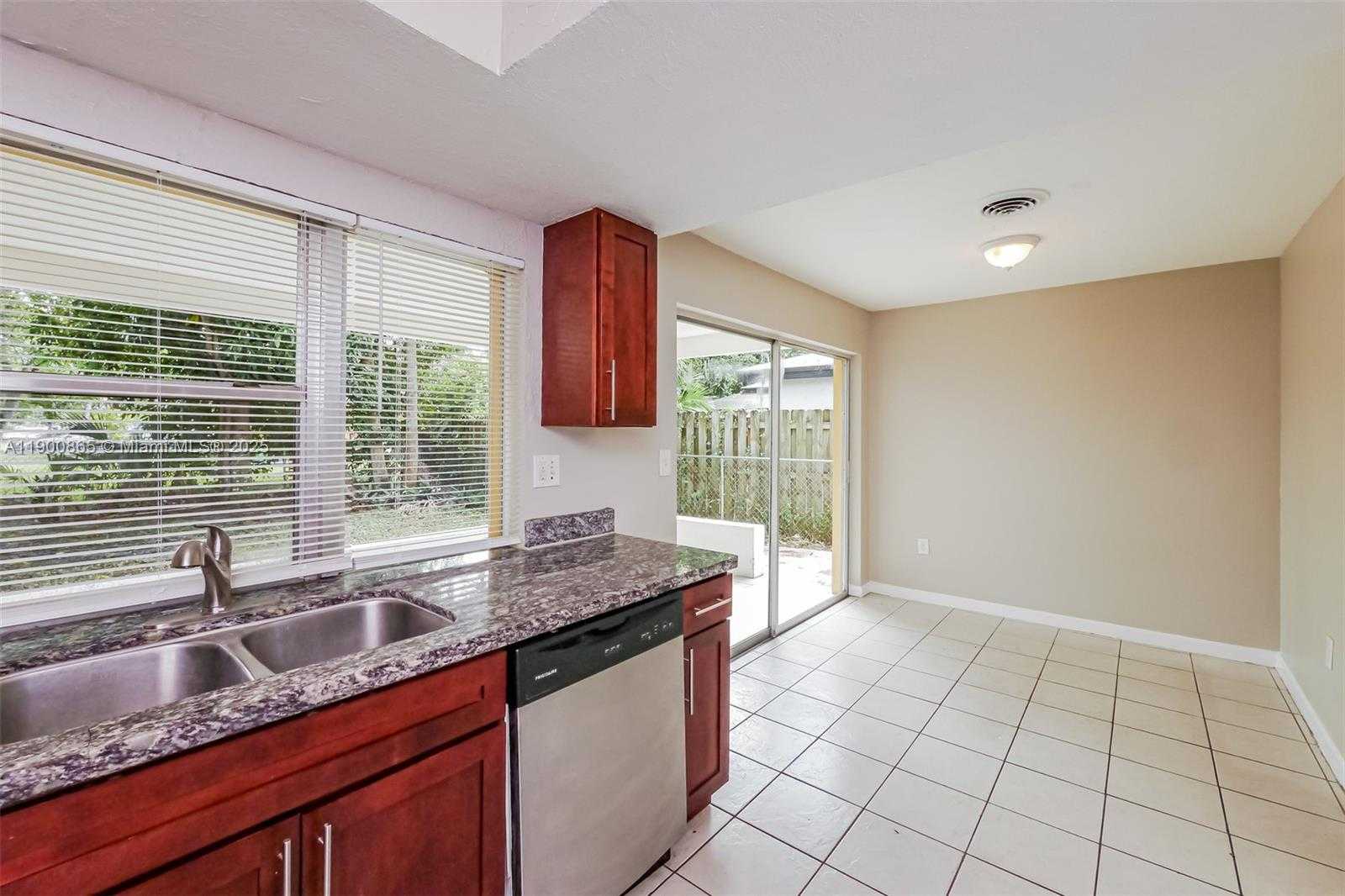 Small Image of 2440 NORTH WEST 68TH AVE, Sunrise Number 8