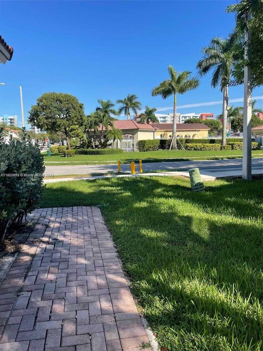 Small Image of 8048 NORTH WEST 108TH CT, Doral Number 28