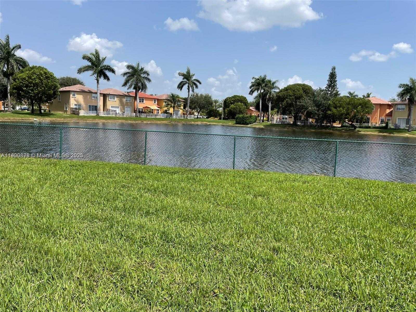 Small Image of 8048 NORTH WEST 108TH CT, Doral Number 34