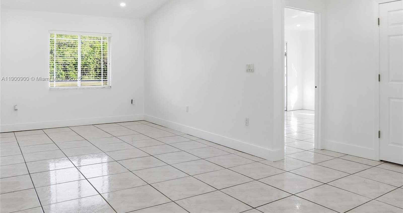 Small Image of 19851 SOUTH WEST 79TH AVE, Cutler Bay Number 9