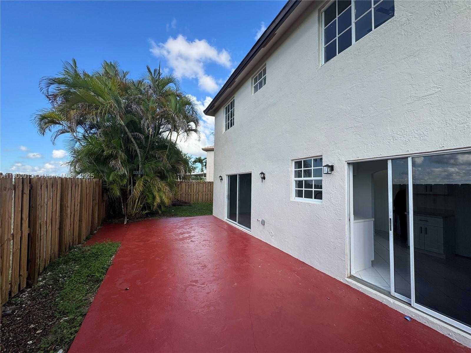 Small Image of 11367 SOUTH WEST 161ST PL, Miami Number 28