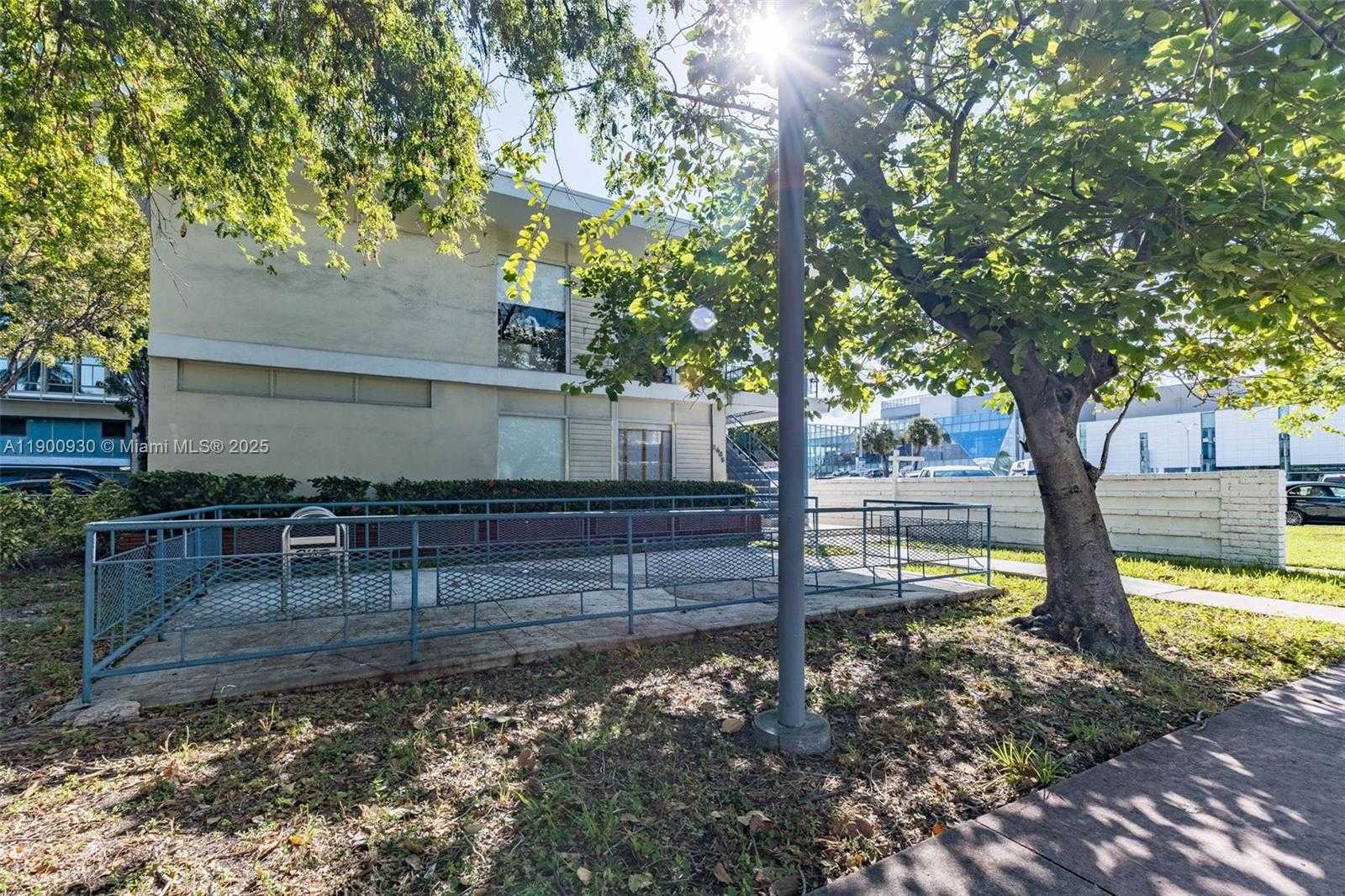 Small Image of 1685 JEFFERSON AVE #3, Miami Beach Number 12