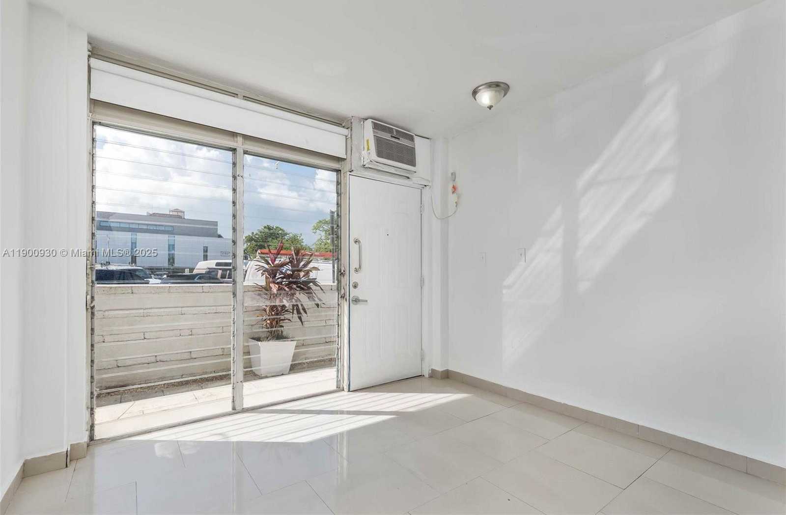 Small Image of 1685 JEFFERSON AVE #3, Miami Beach Number 5