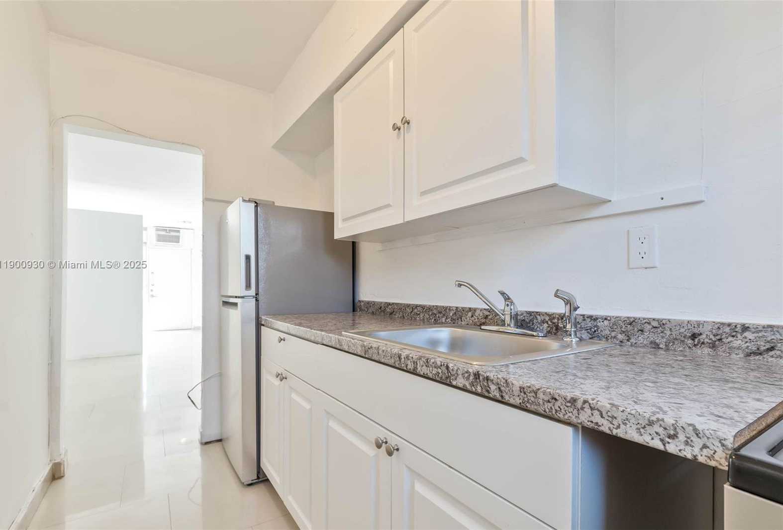 Small Image of 1685 JEFFERSON AVE #3, Miami Beach Number 9