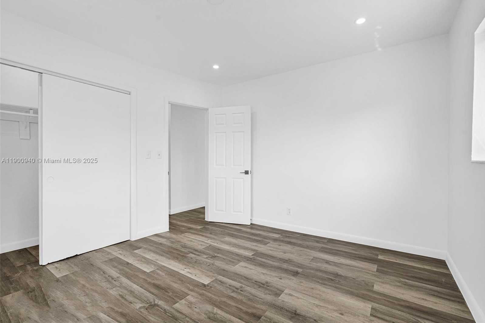 Small Image of 2212 ROOSEVELT ST #1, Hollywood Number 23