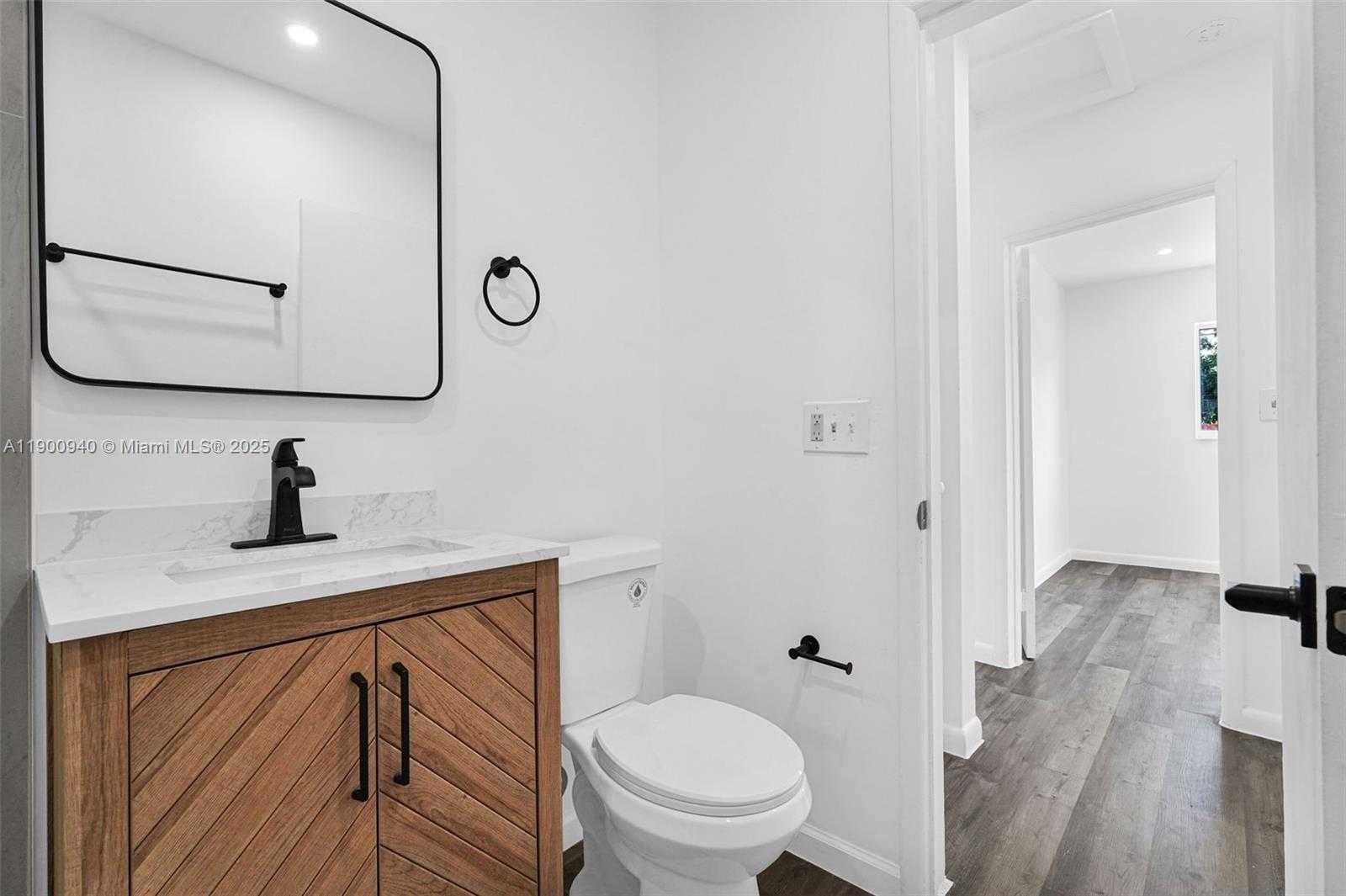 Small Image of 2212 ROOSEVELT ST #1, Hollywood Number 35