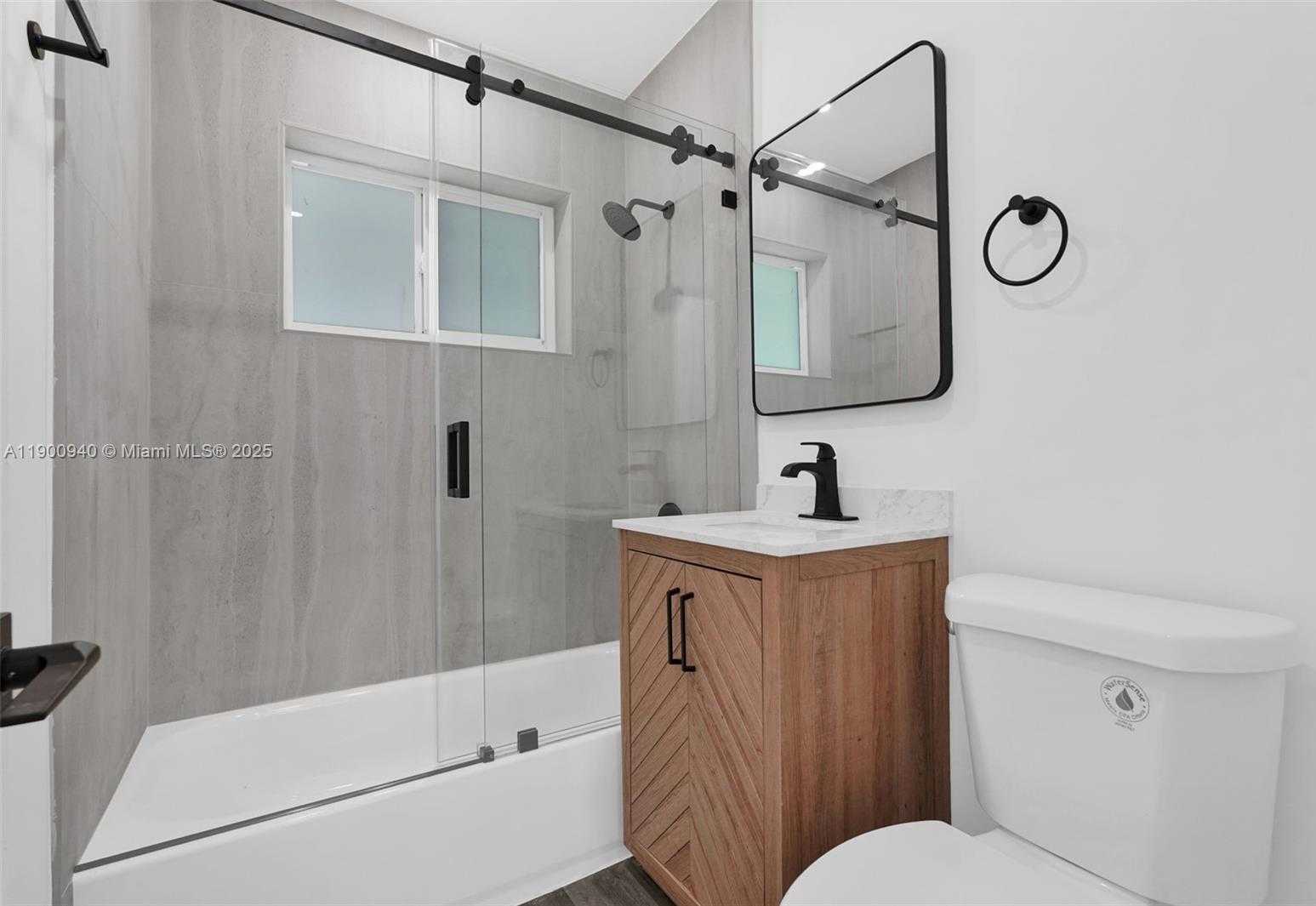 Small Image of 2212 ROOSEVELT ST #1, Hollywood Number 5