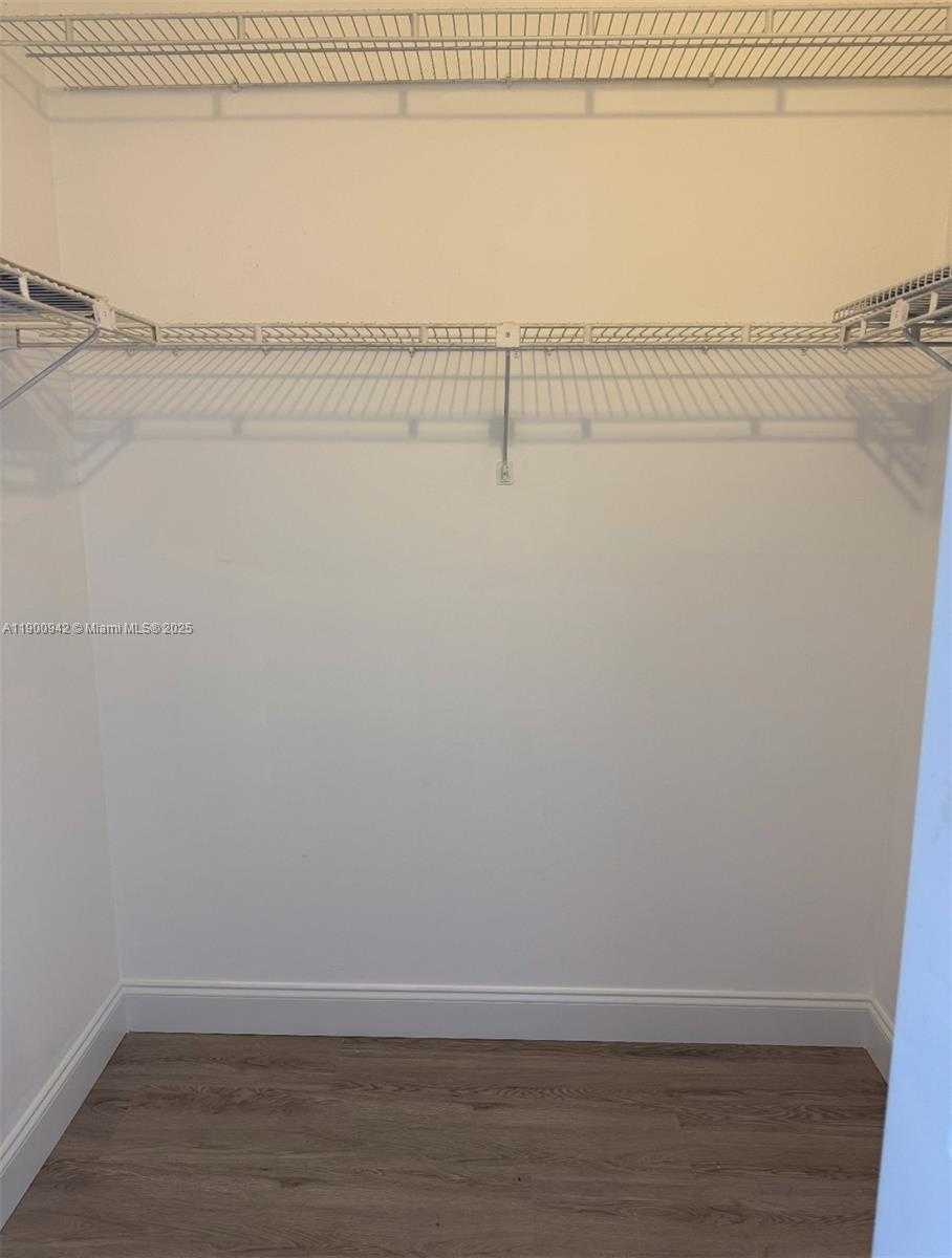 Small Image of 7601 EAST TREASURE DR #PH112, North Bay Village Number 5