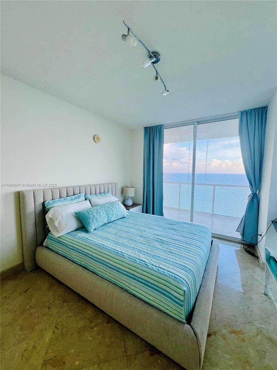 Small Image of 16699 COLLINS AVE #2402, Sunny Isles Beach Number 14