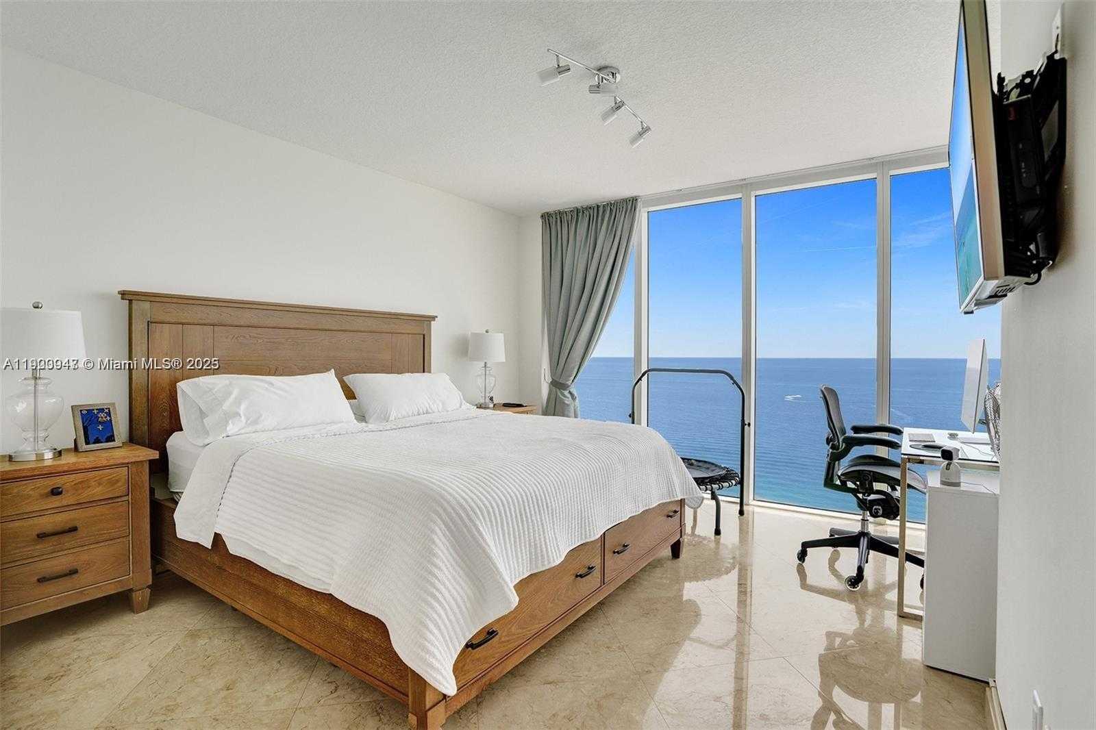 Small Image of 16699 COLLINS AVE #2402, Sunny Isles Beach Number 8