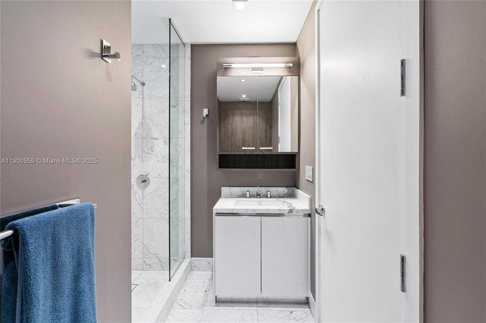 Small Image of 16901 COLLINS AVE #2402, Sunny Isles Beach Number 12