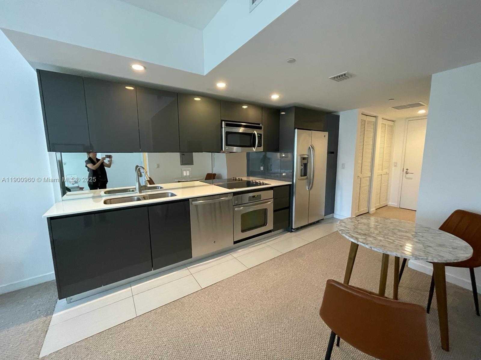 Small Image of 31 SOUTH EAST 6TH ST #505, Miami Number 3